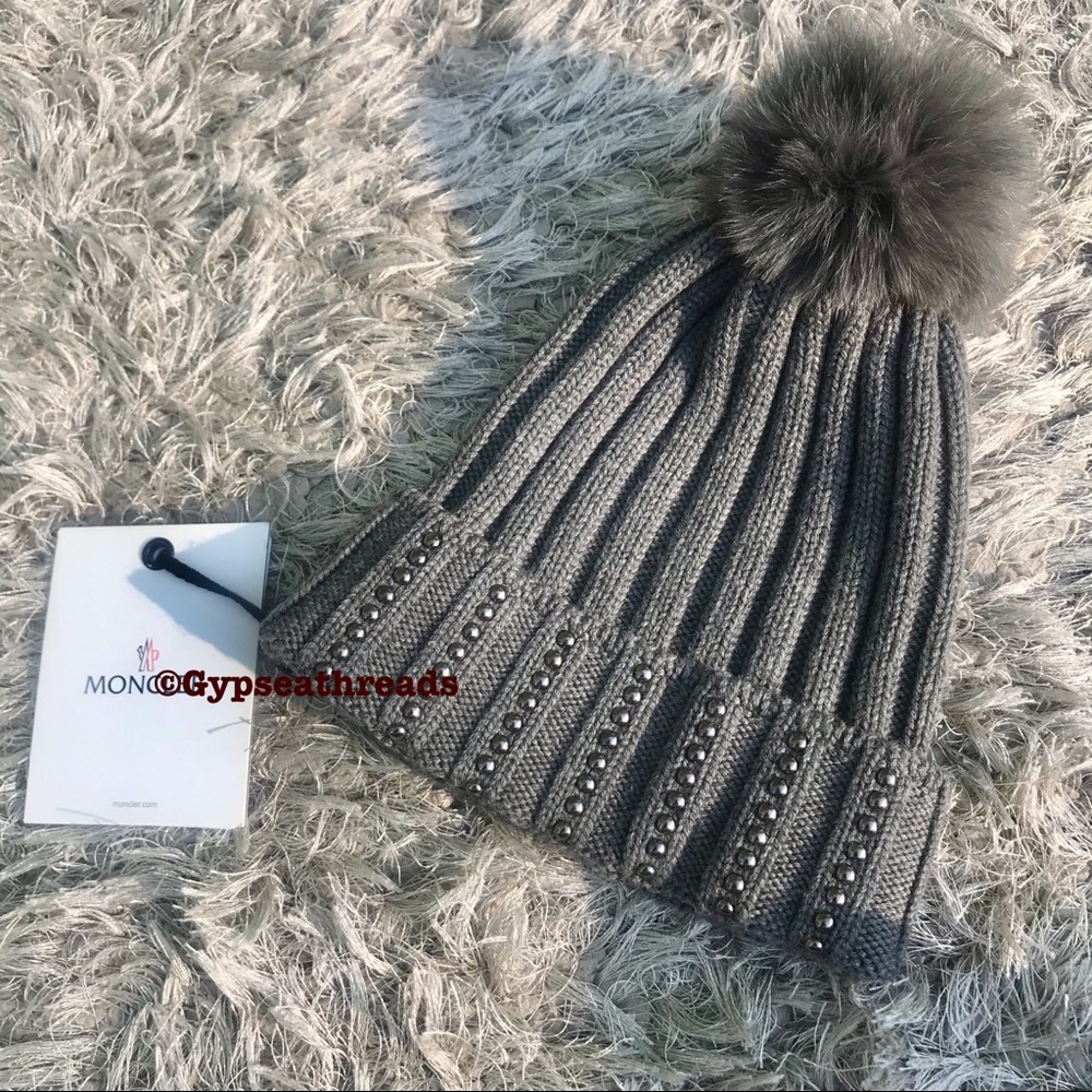 MONCLER BERRETTO POM POM BEANIE🎀 - Picture 1 of 7